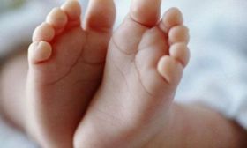 Χαλκιδική: Βρέφος έπεσε από τα χέρια ιερέα ενώ το σαράντιζε