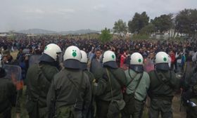 Ένταση, χημικά και φωτιές στα Διαβατά! 