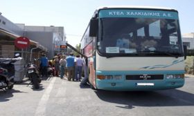 Χαλκιδική: Σύγκρουση φορτηγού με λεωφορείο του ΚΤΕΛ που μετέφερε μαθητές!