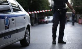  ΙΧ "καρφώθηκε" με μεγάλη ταχύτητα σε βενζινάδικο στην Καλαμαριά (vid)