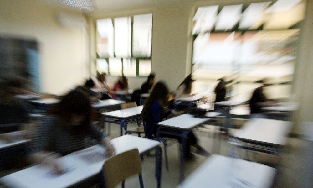 Πανελλαδικές στις 22 ή 29 Ιουνίου σχεδιάζει το υπουργείο Παιδείας - Πιθανό άνοιγμα σχολείων 11 ή 18 Μαϊου με δύο βάρδιες