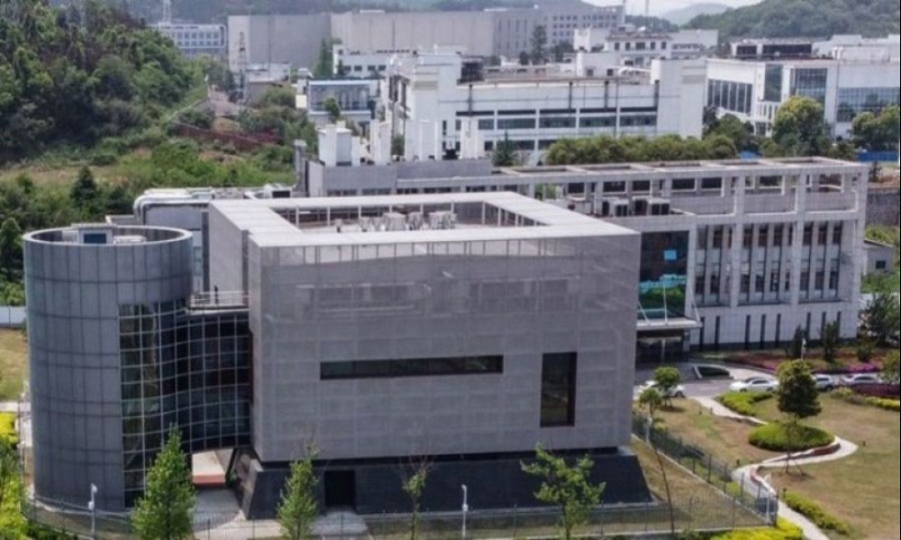 Τι απαντά το εργαστήριο στη Γουχάν στις κατηγορίες περί διαρροής του κορωνοϊού