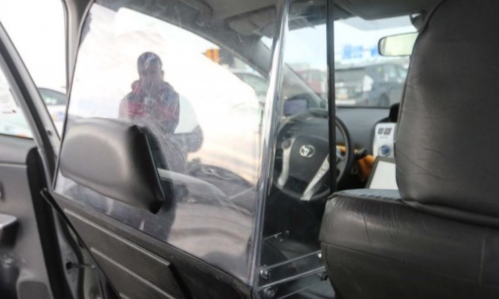 Θεσσαλονίκη: Βάζουν πλαστικά και πλεξιγκλάς στα ταξί - οι διαφωνίες