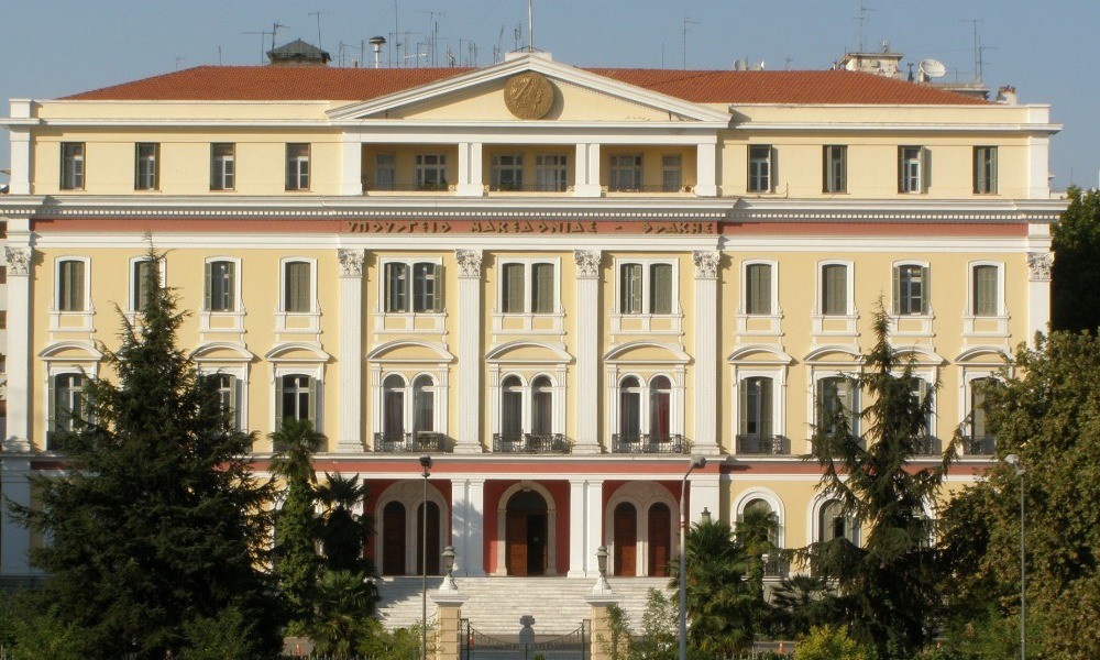 Θεσσαλονίκη: Διαμαρτυρία εργαζομένων σε επισιτιστικές και τουριστικές επιχειρήσεις