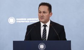 Πέτσας για τη νέα κανονικότητα: Τα πρόστιμα για το συνωστισμό θα είναι βαριά