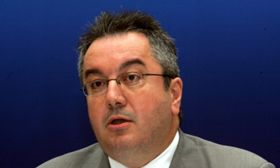 Ηλ. Μόσιαλος: Οι ασθενείς που ξανανοσούν από κορωνοϊό δεν τον μεταδίδουν...