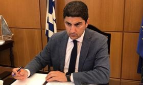 2.300 ευρώ στο κυλικείο του υφυπουργού Αθλητισμού πριν την τηλεδιάσκεψη - Ο Αυγενάκης ήταν μόνος του!
