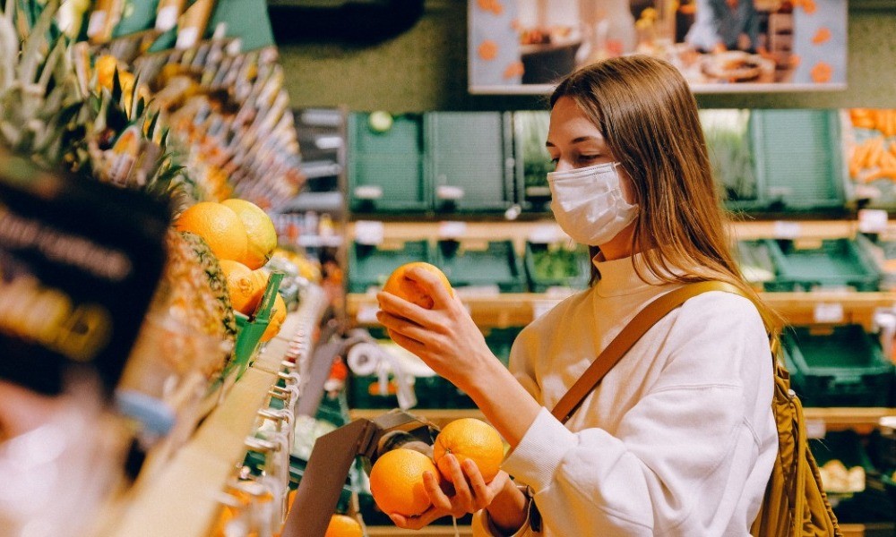 Δεν θα είναι υποχρεωτικές οι μάσκες στα σούπερ μάρκετ για τους πελάτες